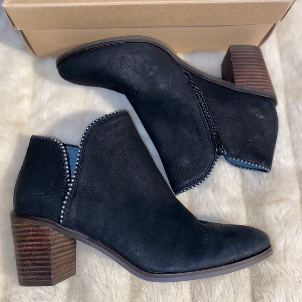 Lucky Brand booties